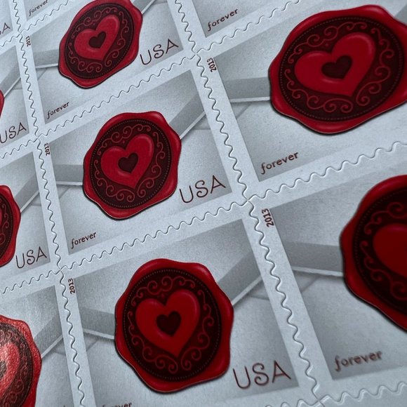 Sealed with Love 2013 Postage Stamp Sheet, Unused Vintage USA #4741 - Picture 1 of 3